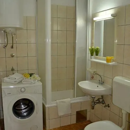 Alenka Apartment *